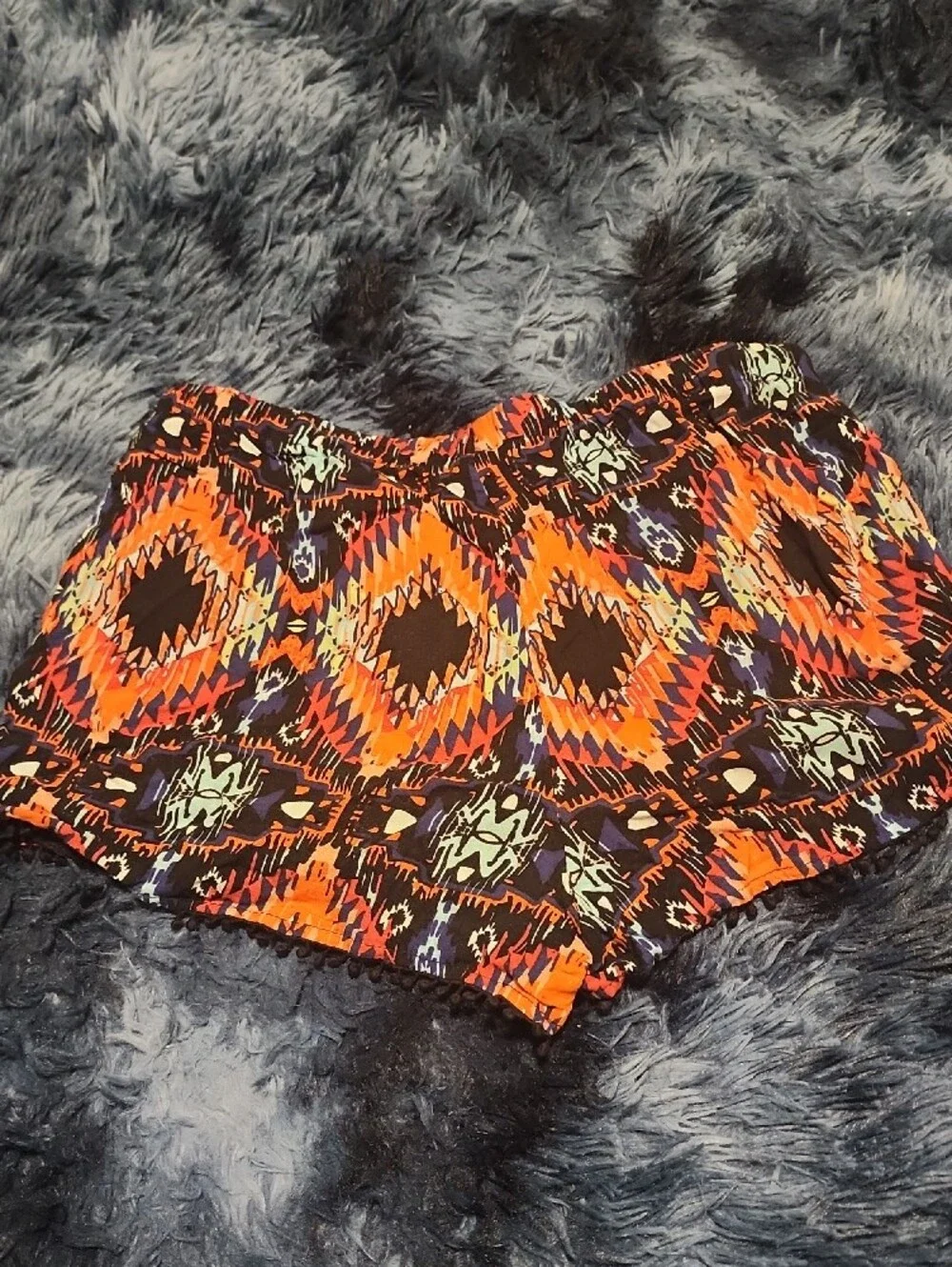 No Boundaries Orange Black Aztec Print Women's Short Shorts Size Med 7-9